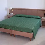Riviera 3*