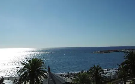 Riviera Hotel 3*