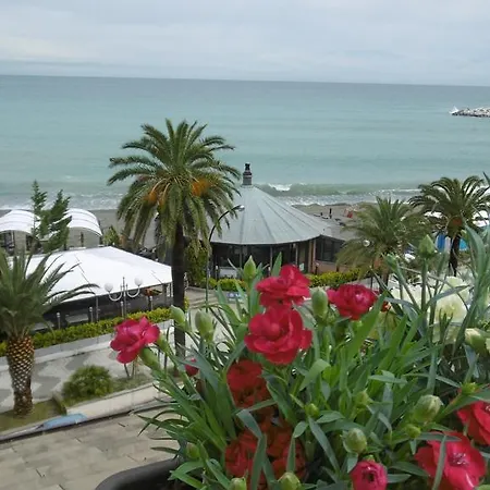 Riviera Hotel