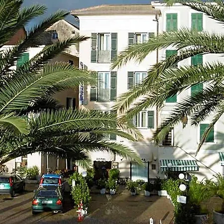 Riviera Ξενοδοχείο