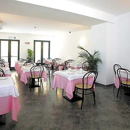 Riviera 3*