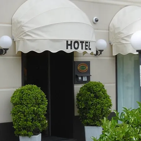 Hotel Riviera 3*